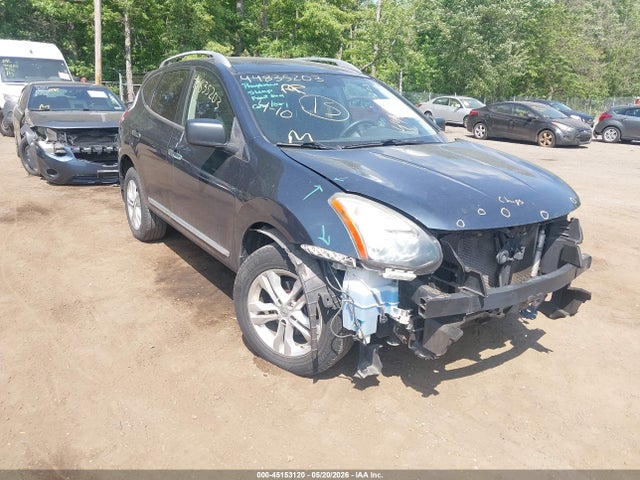 Salvage Nissan Rogue Image