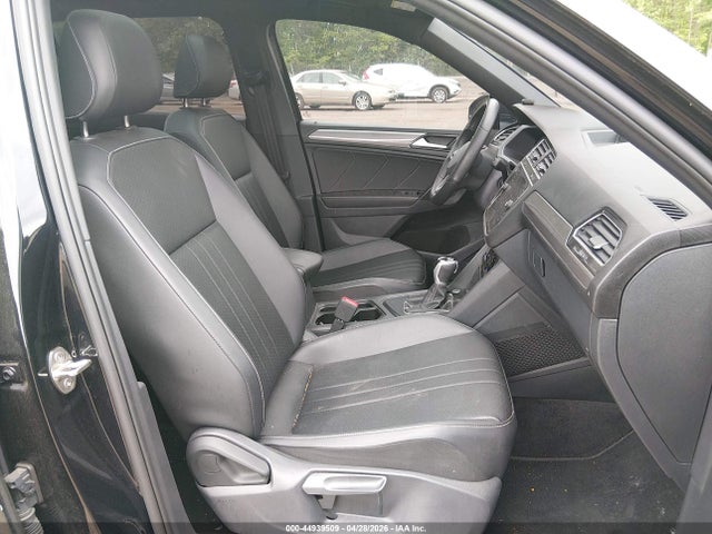 Volkswagen Tiguan 2.0t Se R-line Black