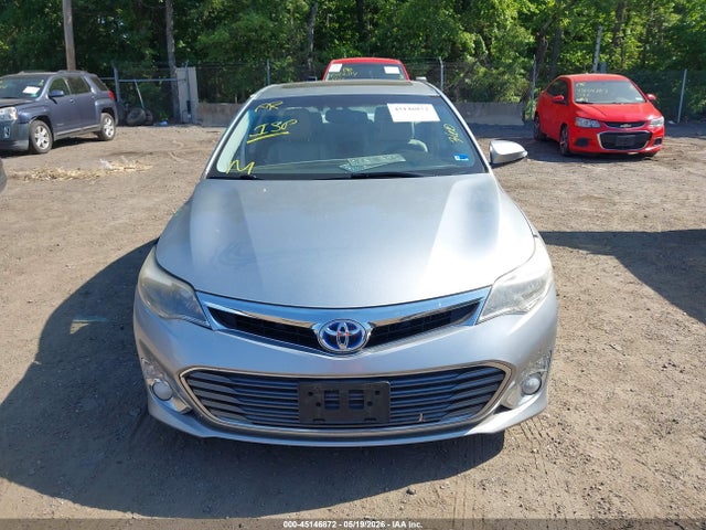 Toyota Avalon Hybrid Limited