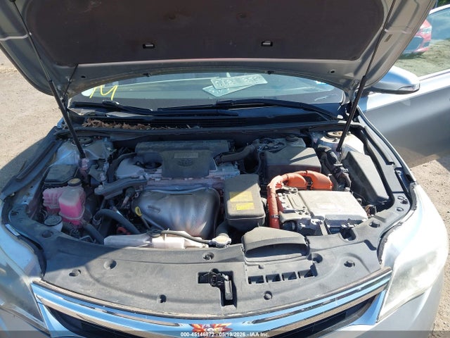 Toyota Avalon Hybrid Limited