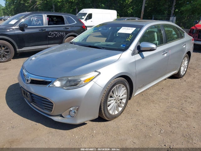 Toyota Avalon Hybrid Limited