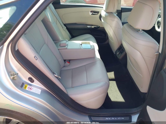 Toyota Avalon Hybrid Limited