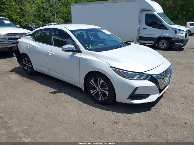 Salvage Nissan Sentra Image