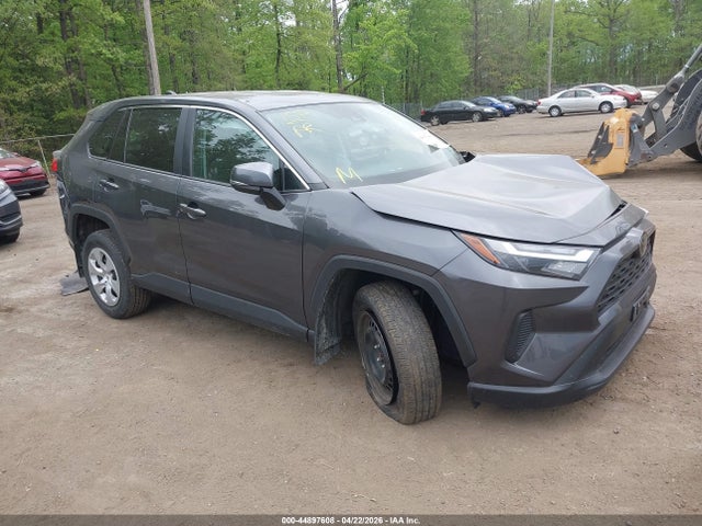 Salvage Toyota RAV4 Image