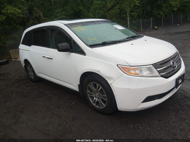 Salvage Honda Odyssey Image