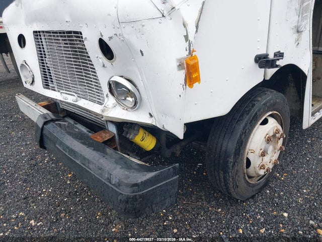 Freightliner Chassis M Line Walk-in Van