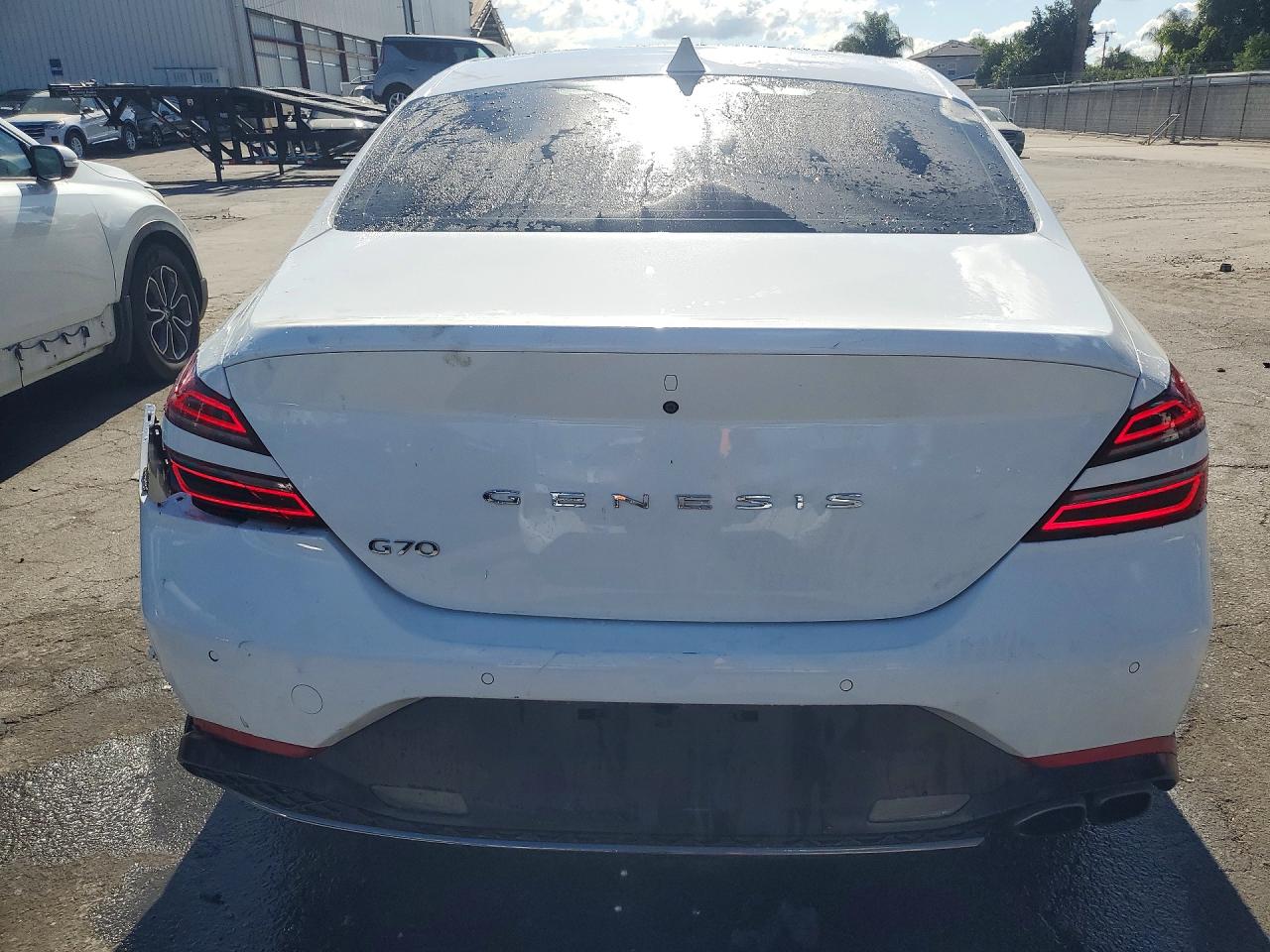 Genesis G70 2.0t