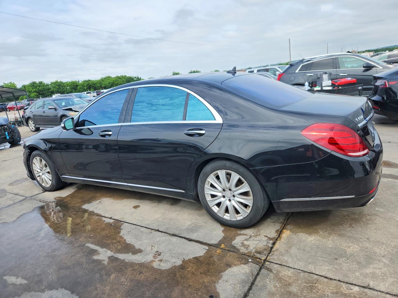 Mercedes-Benz S-Class 550