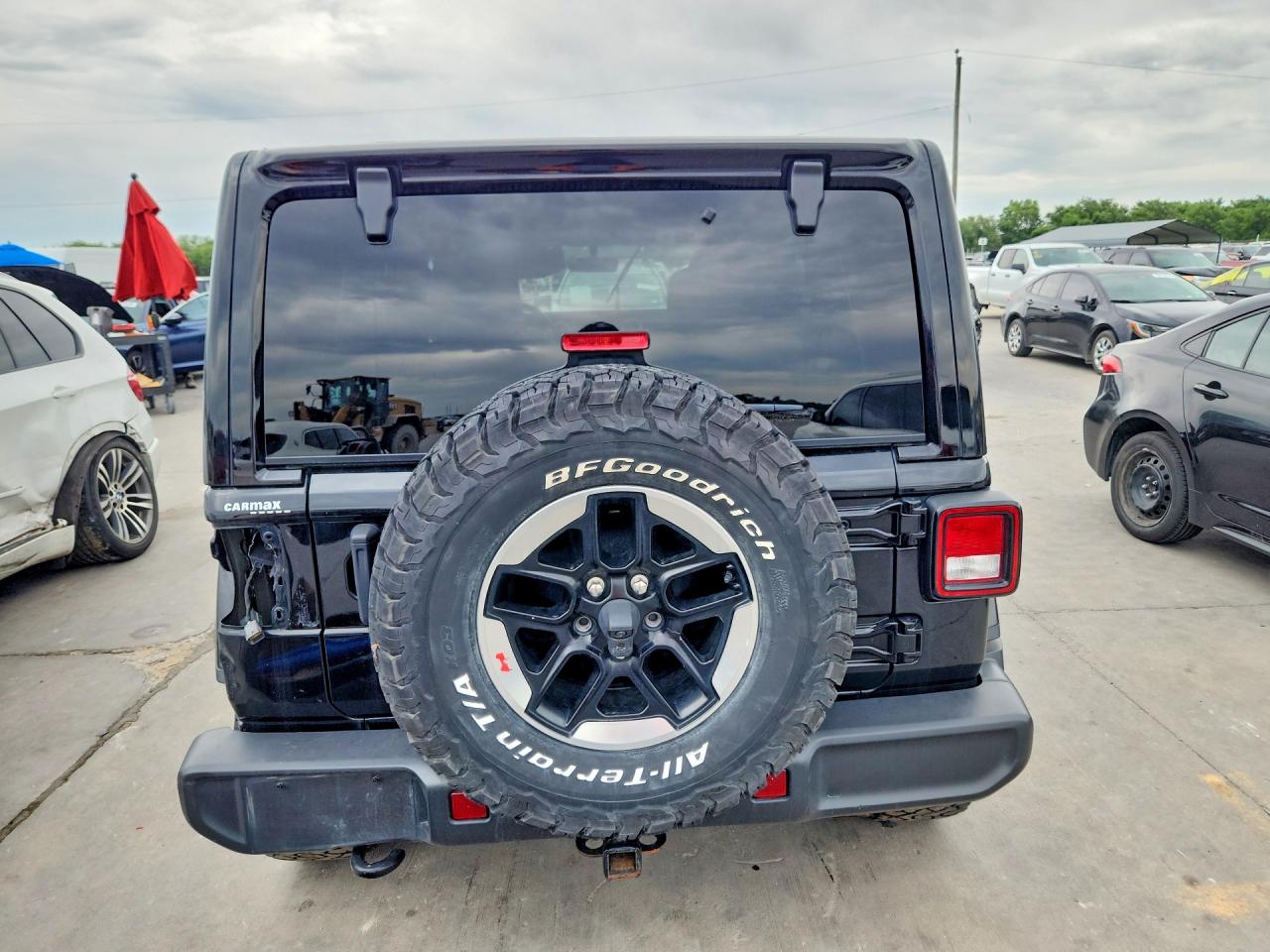 Jeep Wrangler Sahara
