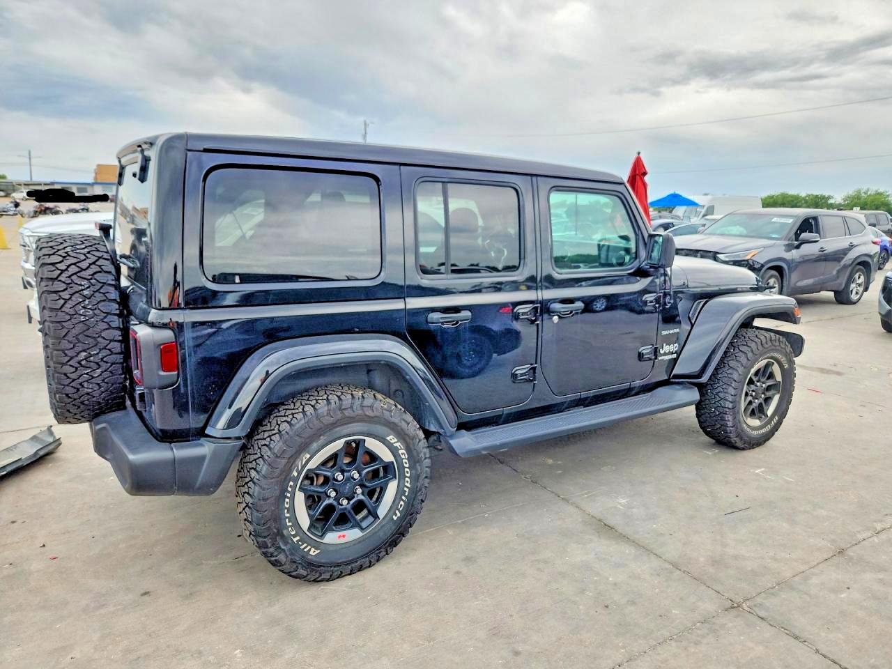 Jeep Wrangler Sahara