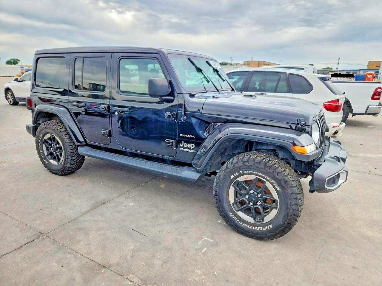 Jeep Wrangler Sahara