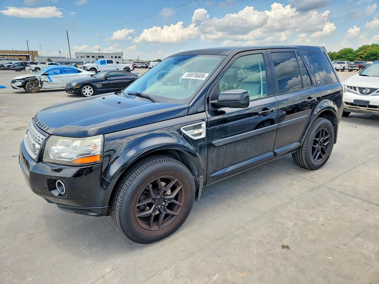 Salvage Land Rover LR2 Image