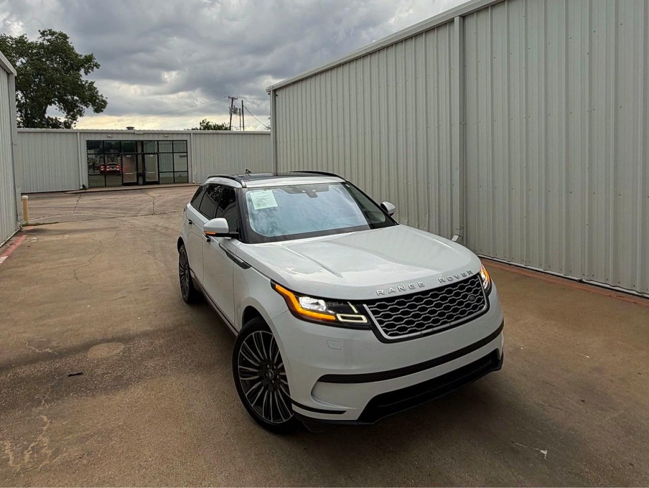 Salvage Land Rover Range Rover Image