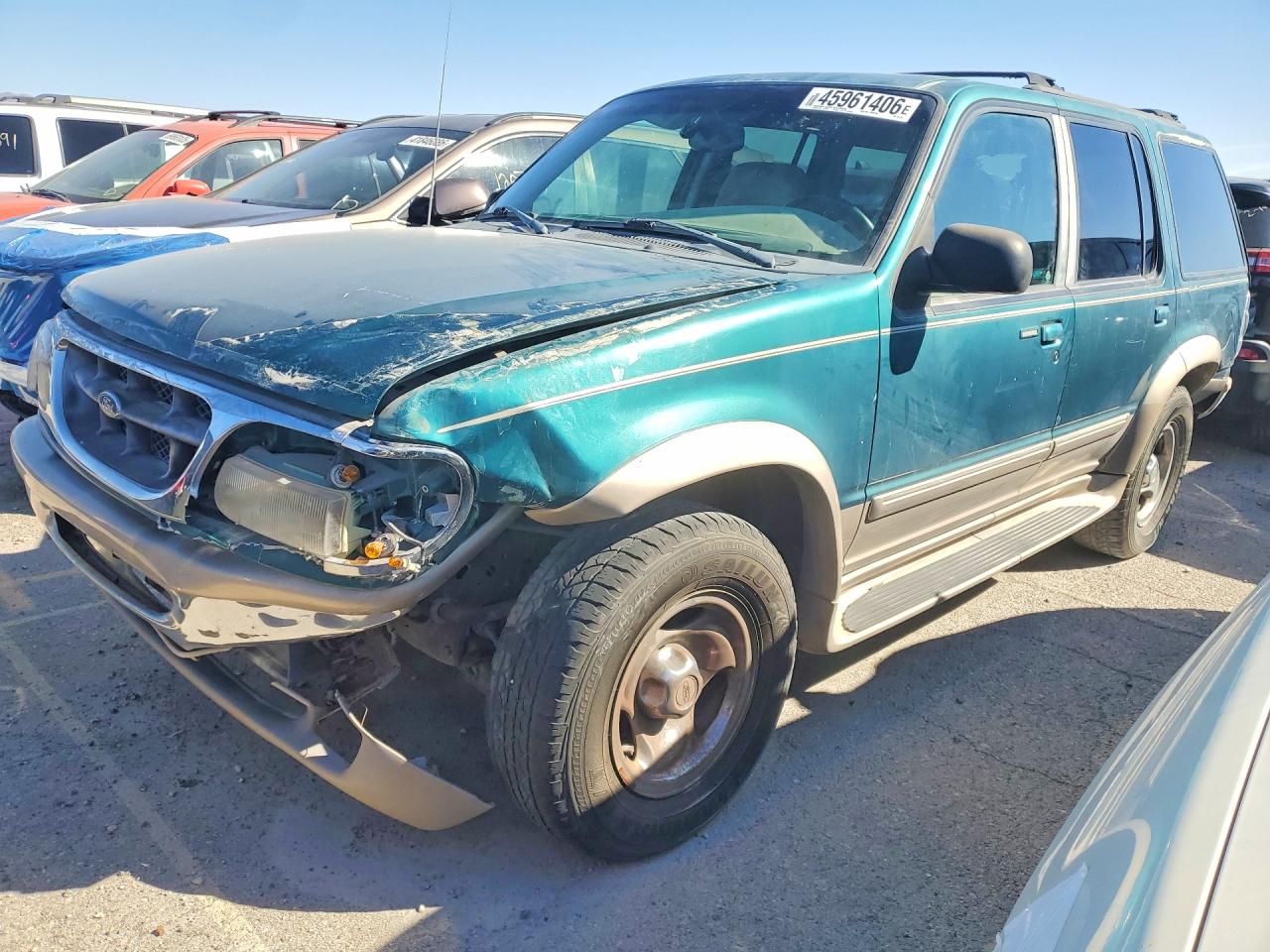 Salvage Ford Explorer Image