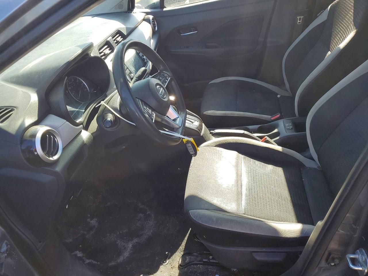Nissan Versa Sv