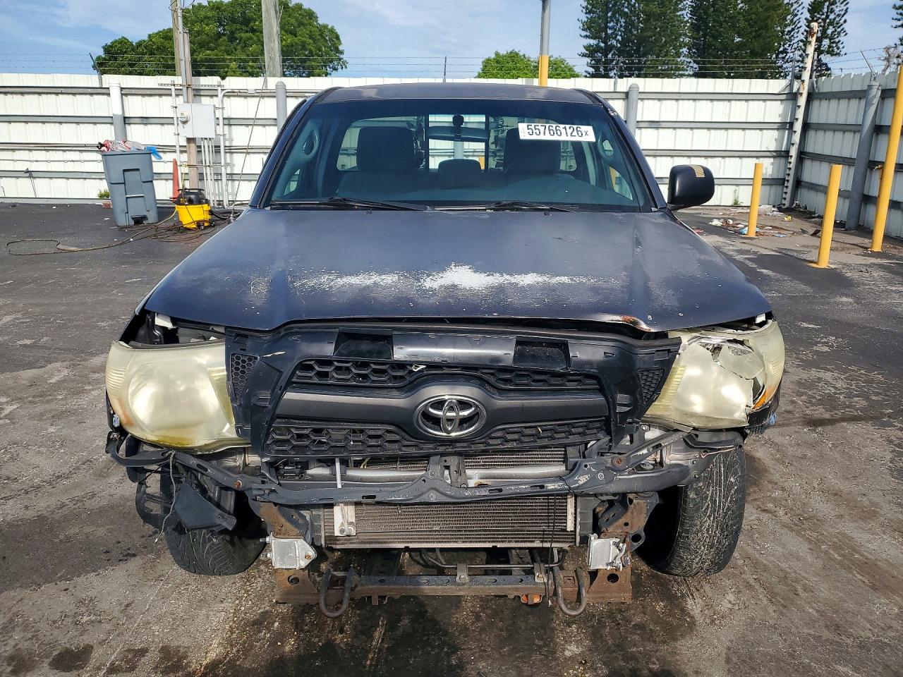 Toyota Tacoma Base