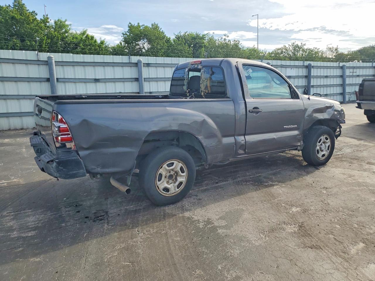 Toyota Tacoma Base
