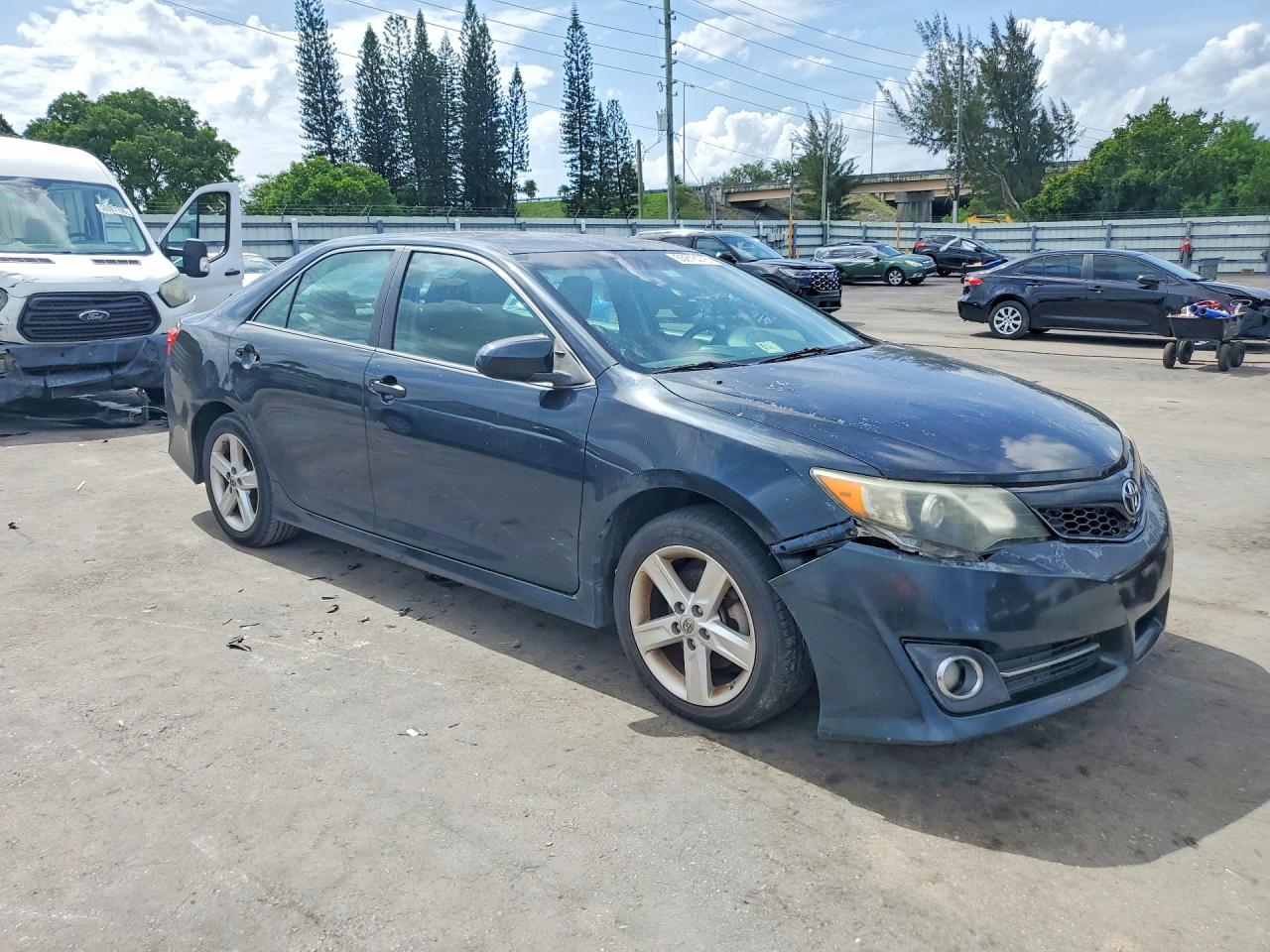 Toyota Camry Se