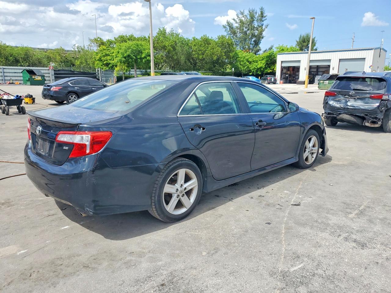 Toyota Camry Se