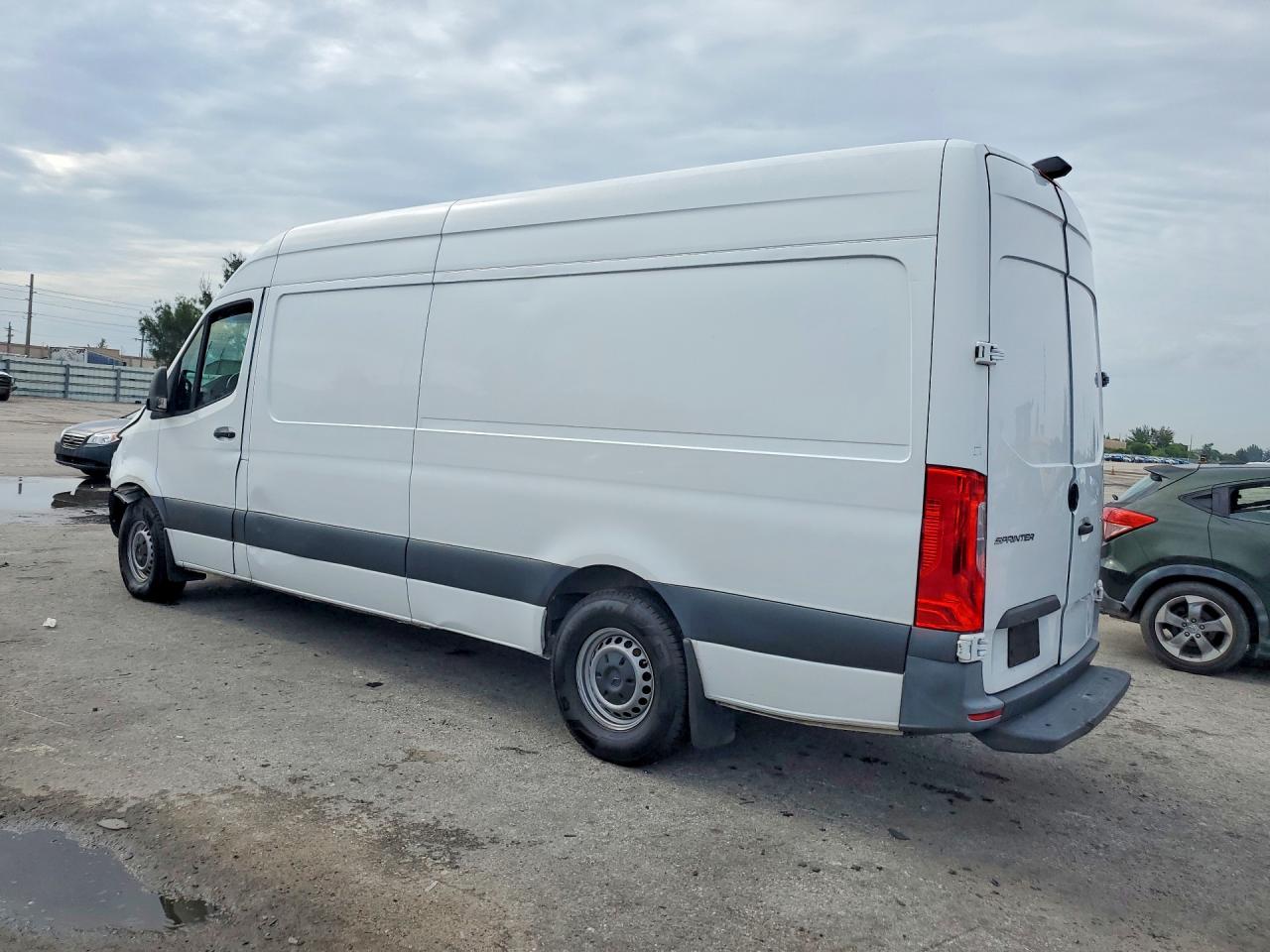 Mercedes-Benz Sprinter 2500
