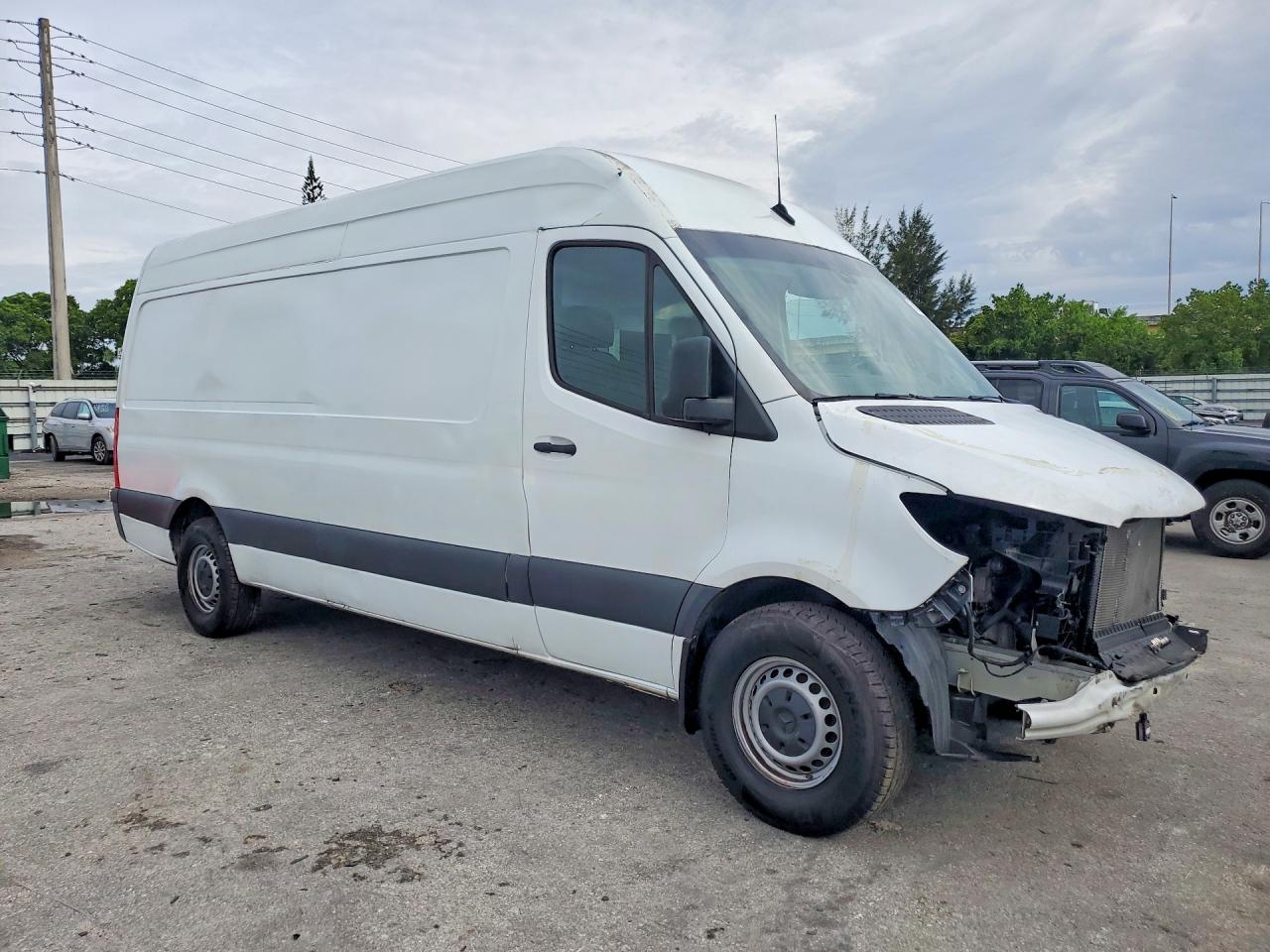 Mercedes-Benz Sprinter 2500