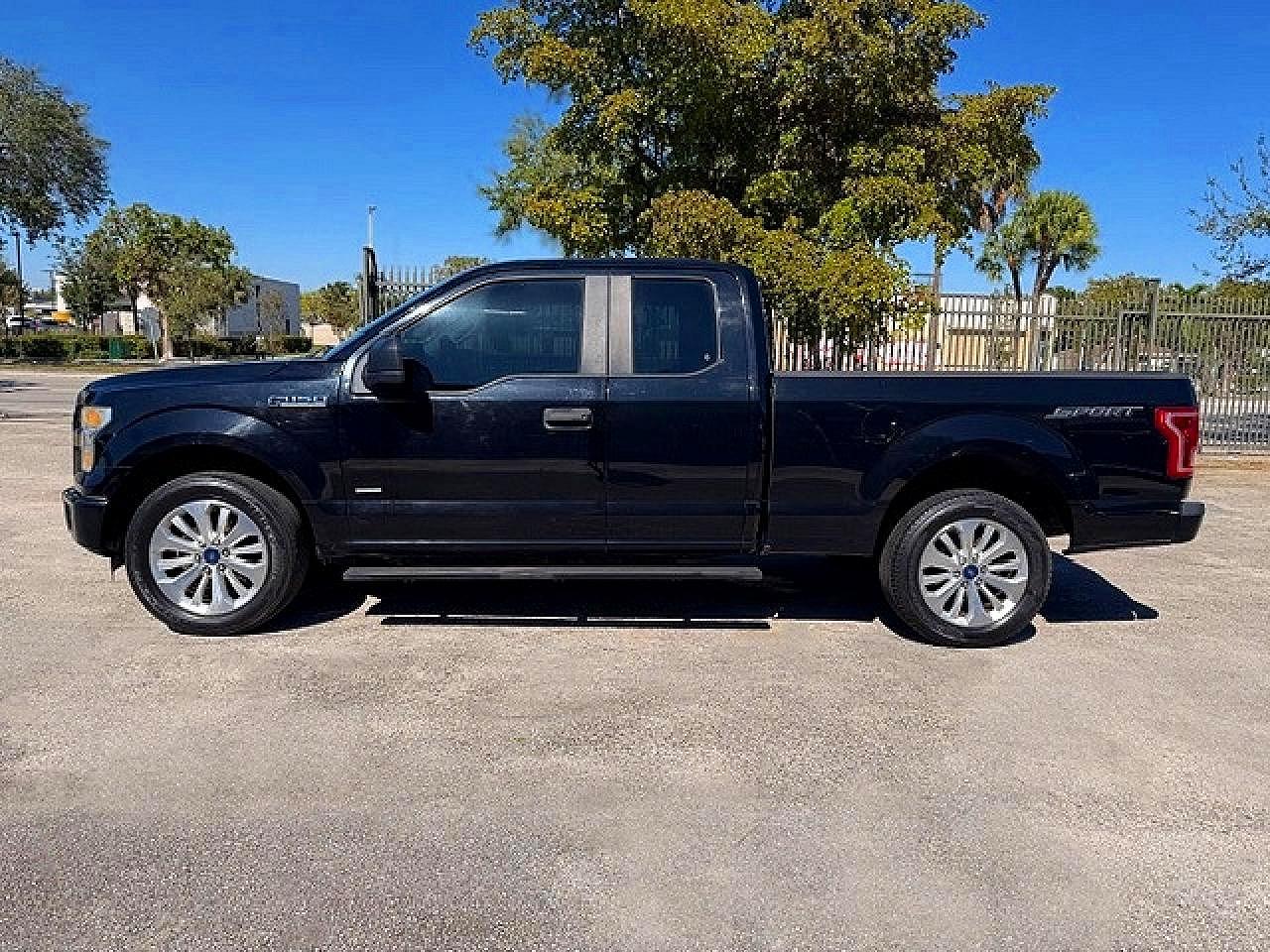 Ford F-150 Super Cab