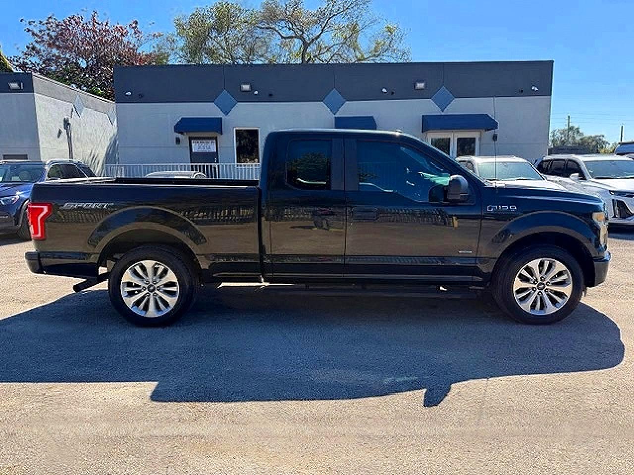 Ford F-150 Super Cab