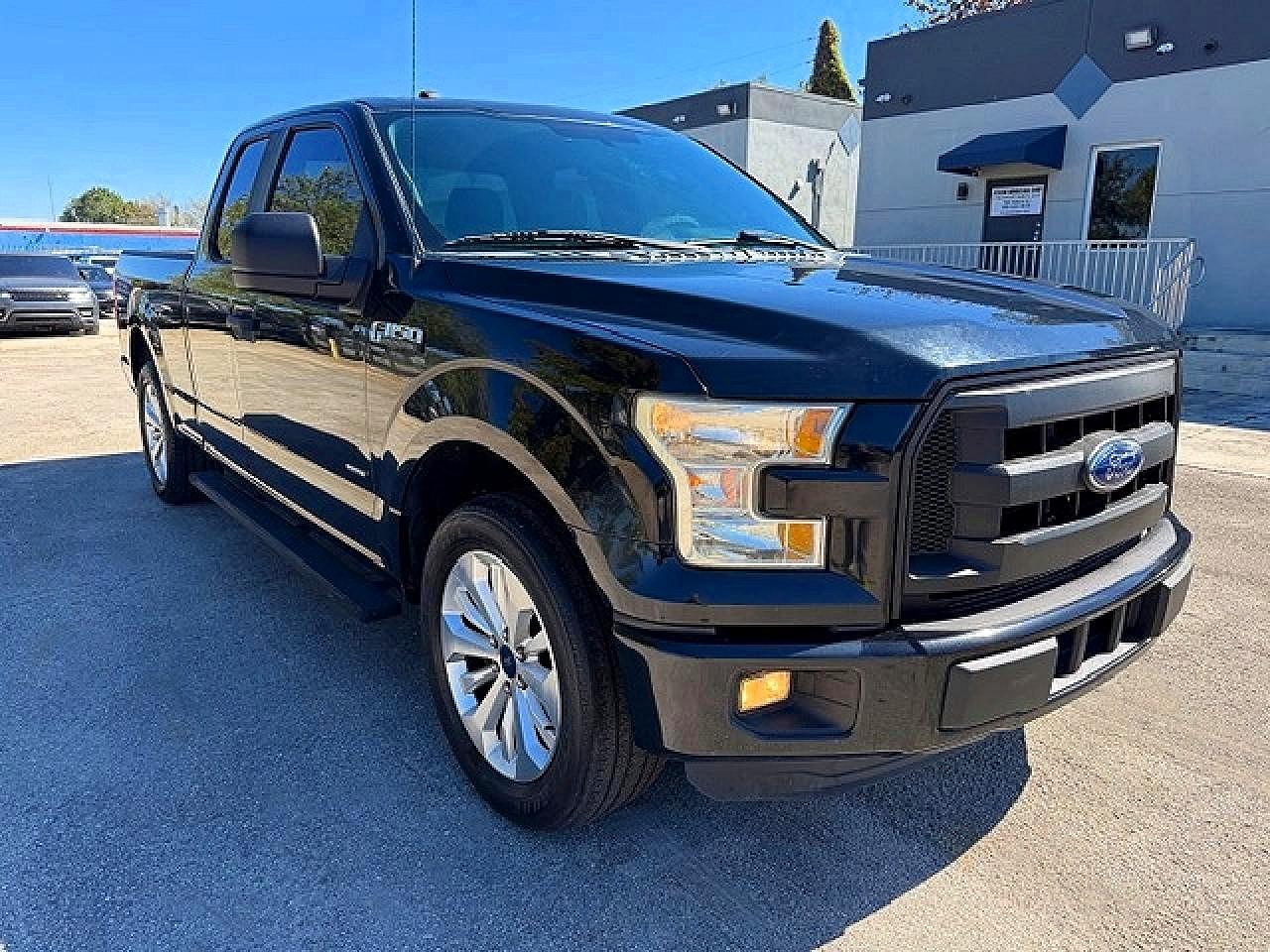Ford F-150 Super Cab