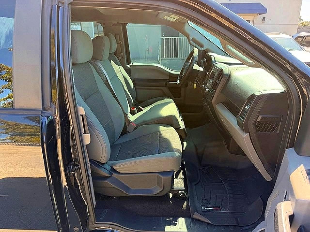 Ford F-150 Super Cab