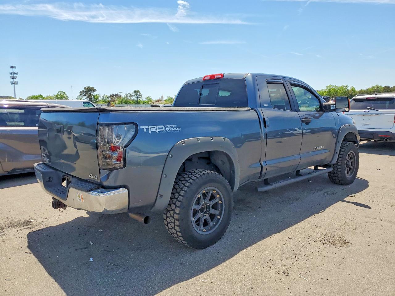 Toyota Tundra Double Cab Sr5