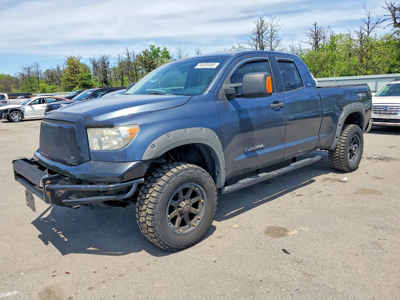 Salvage Toyota Tundra Image