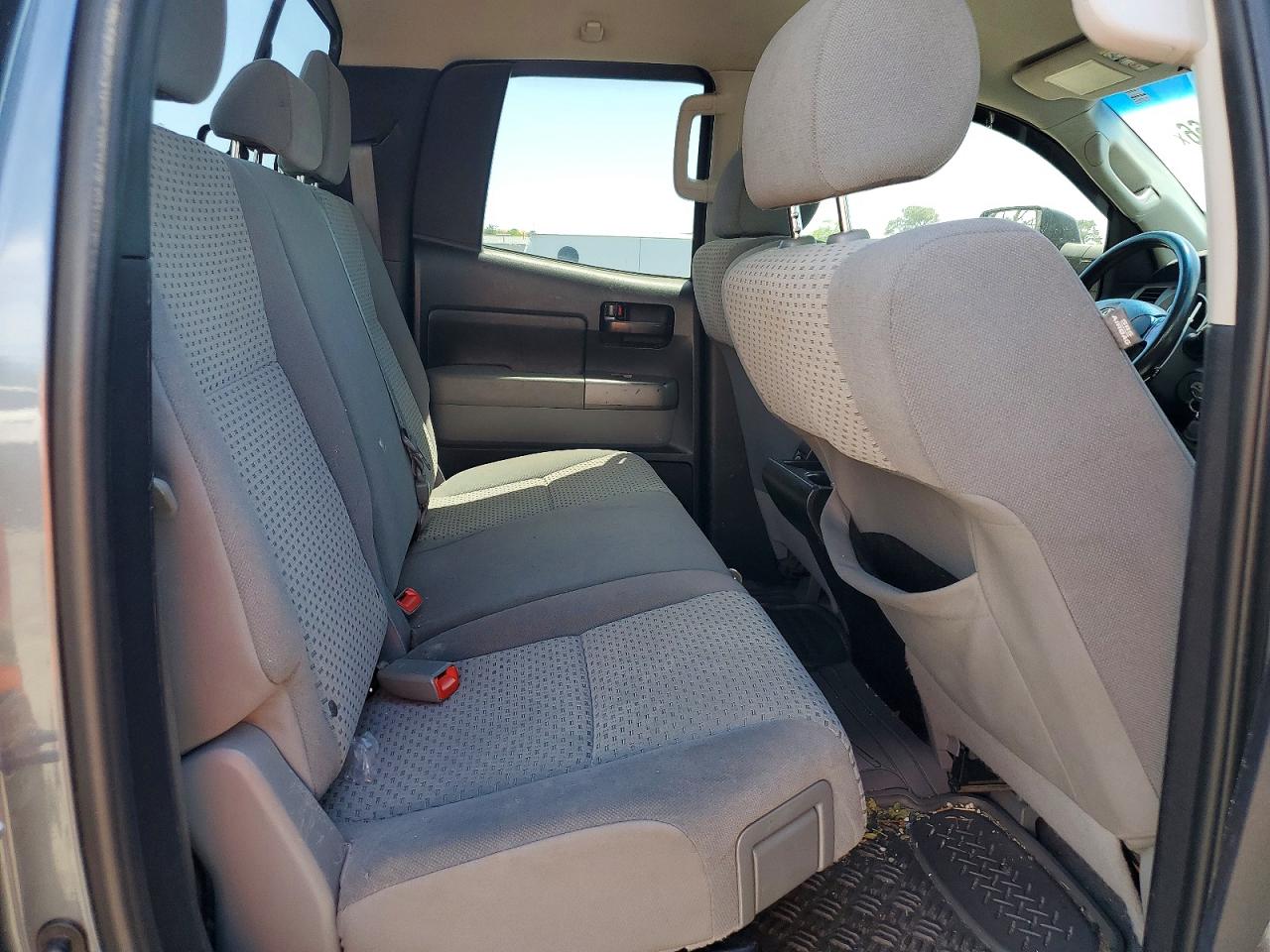 Toyota Tundra Double Cab Sr5