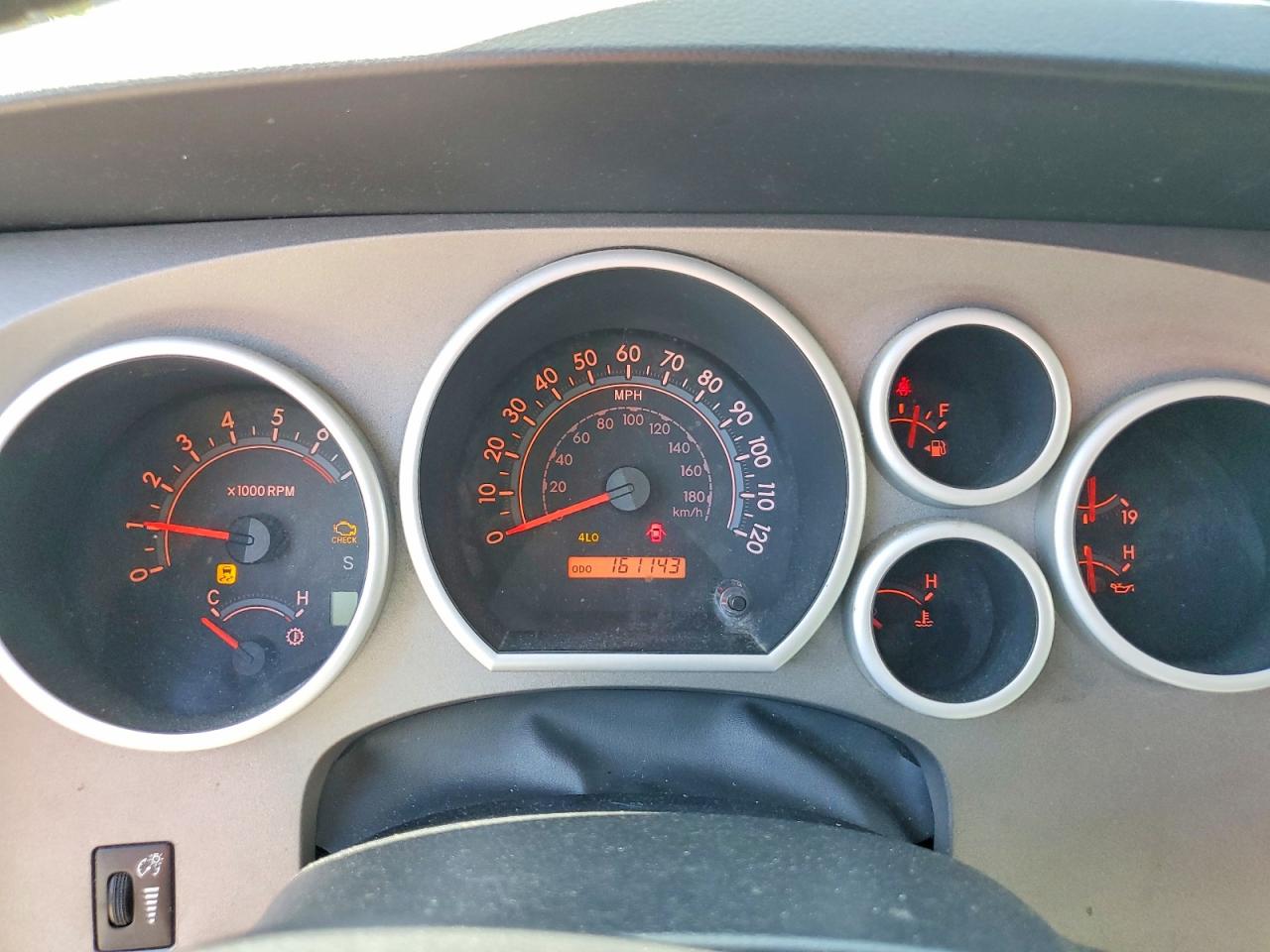 Toyota Tundra Double Cab Sr5
