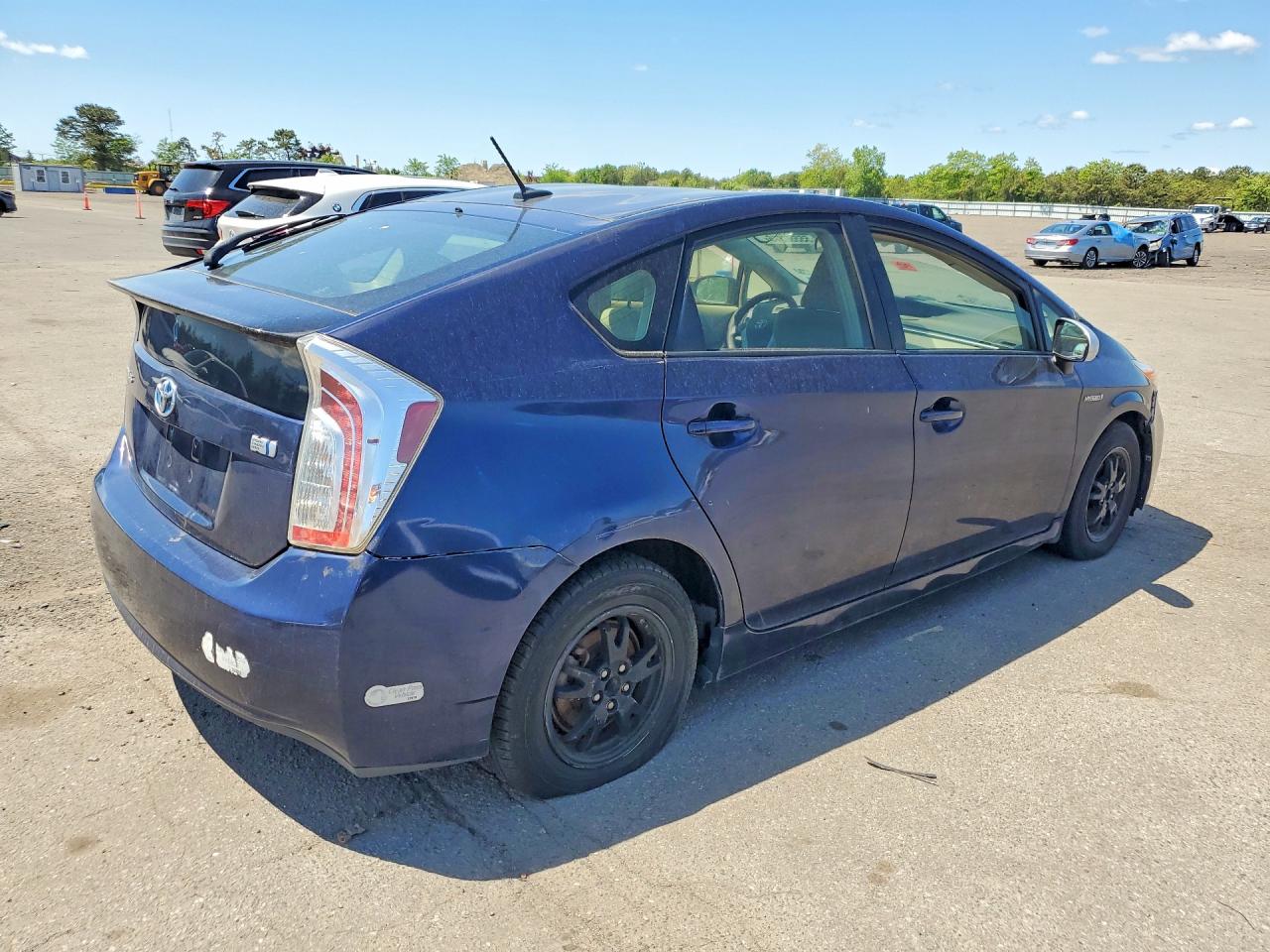 Toyota Prius Three