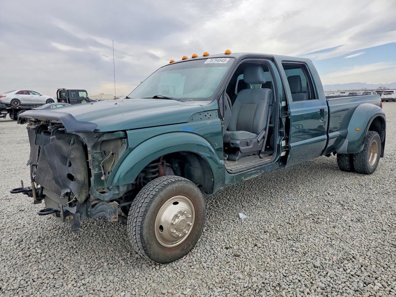 Salvage Ford F-350 Image