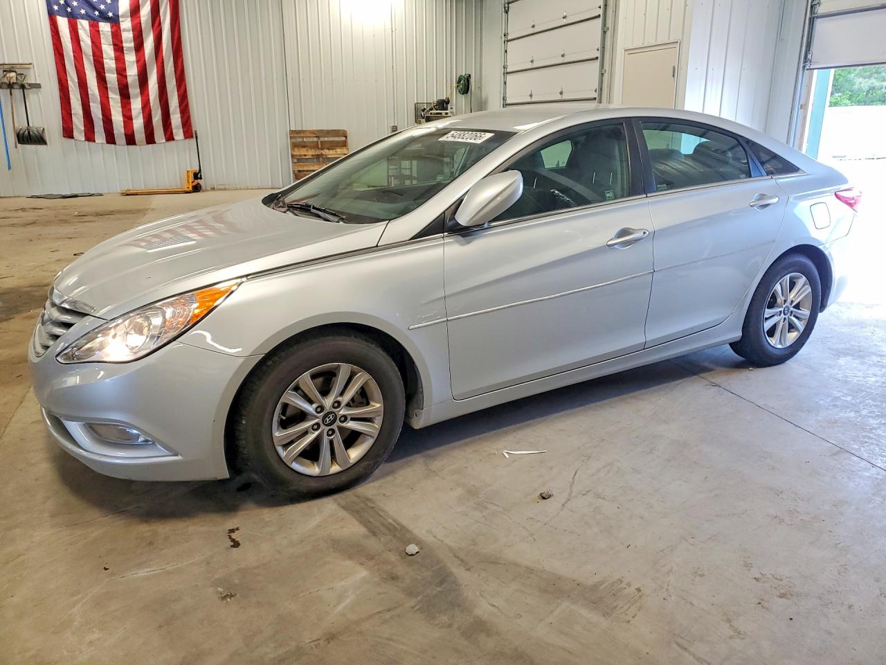 Salvage Hyundai SONATA Image