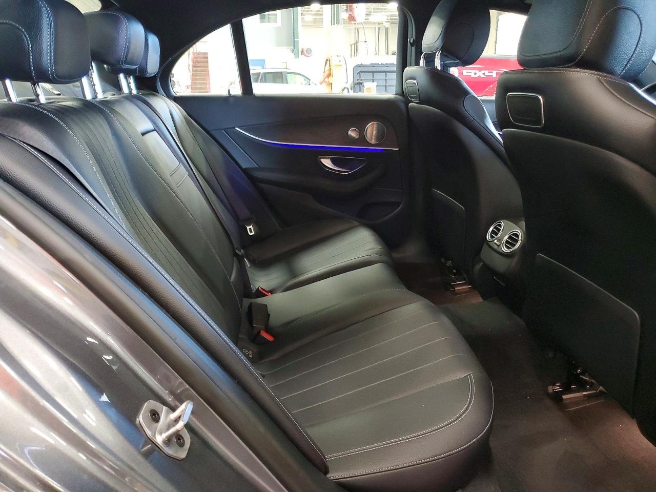 Mercedes-Benz E-Class 300 4matic