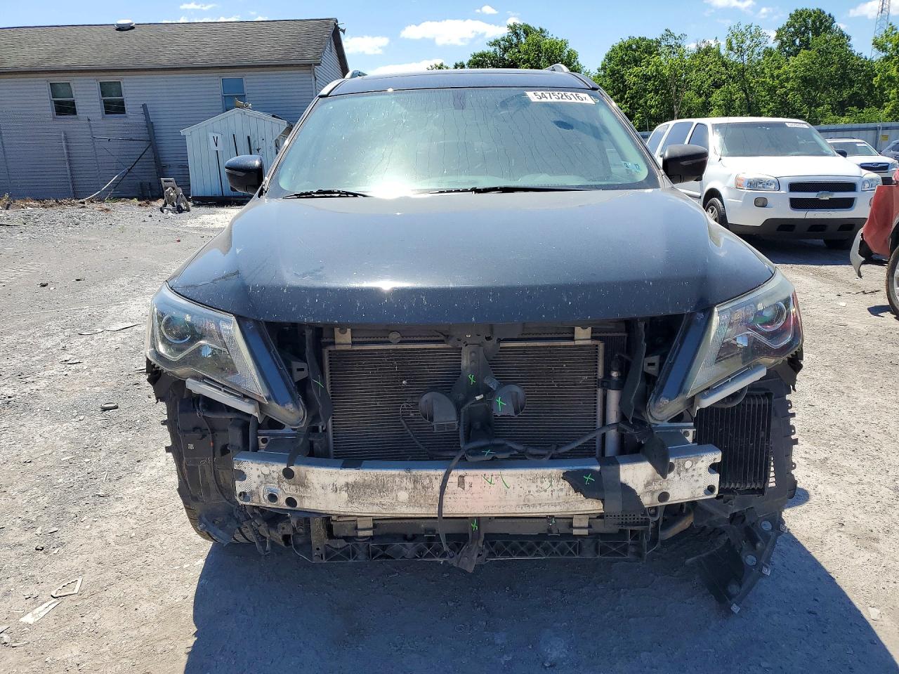 Nissan Pathfinder Platinum