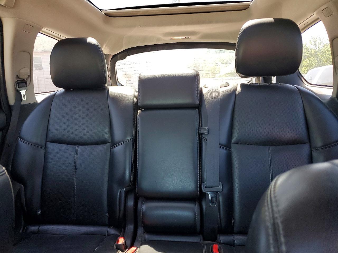 Nissan Pathfinder Platinum