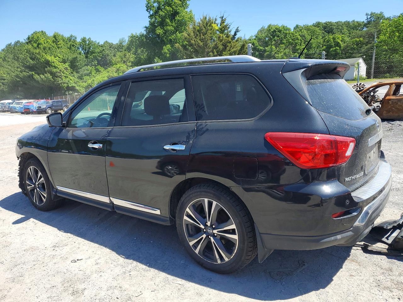 Nissan Pathfinder Platinum