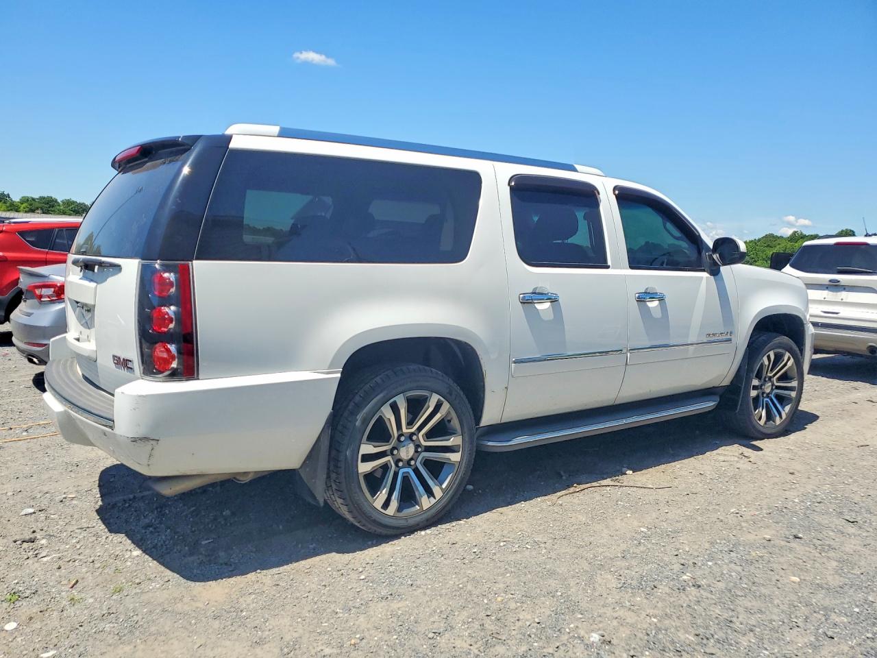 GMC Yukon Denali