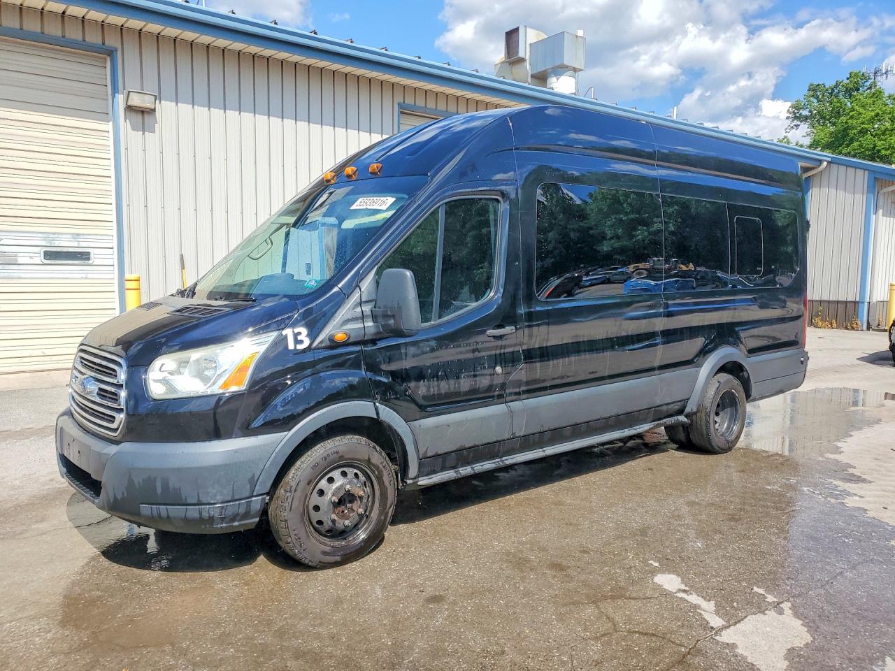 Salvage Ford Transit Image