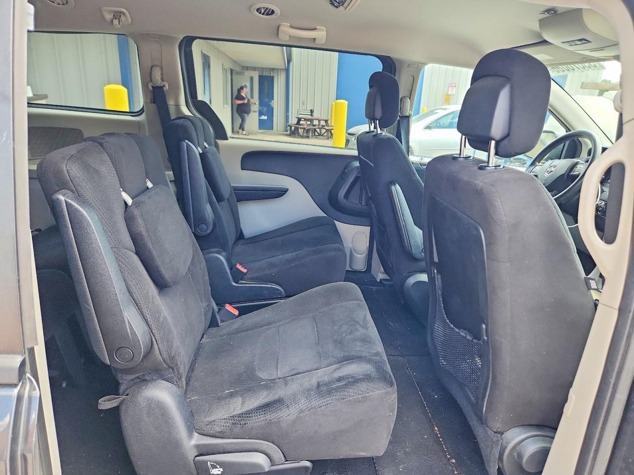 Dodge Caravan Sxt