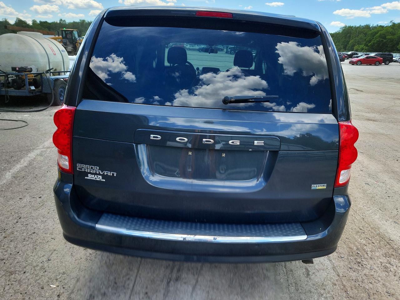 Dodge Caravan Sxt