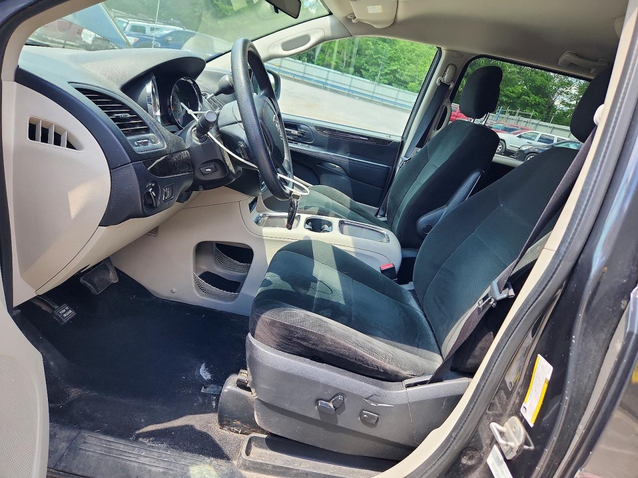 Dodge Caravan Sxt