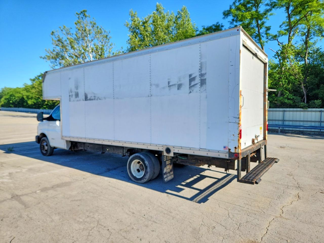 GMC Savana Cutaway G4500