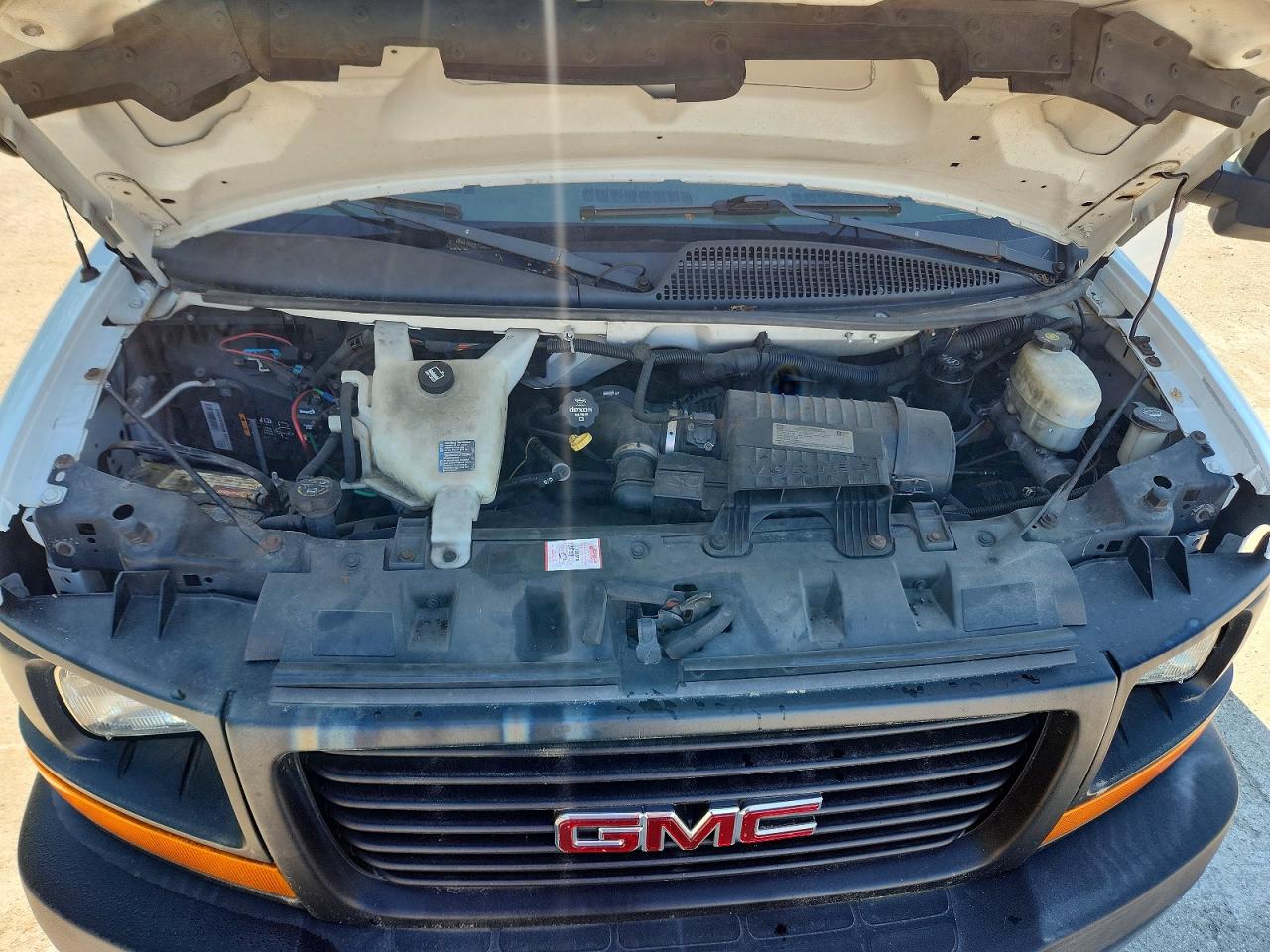 GMC Savana Cutaway G4500