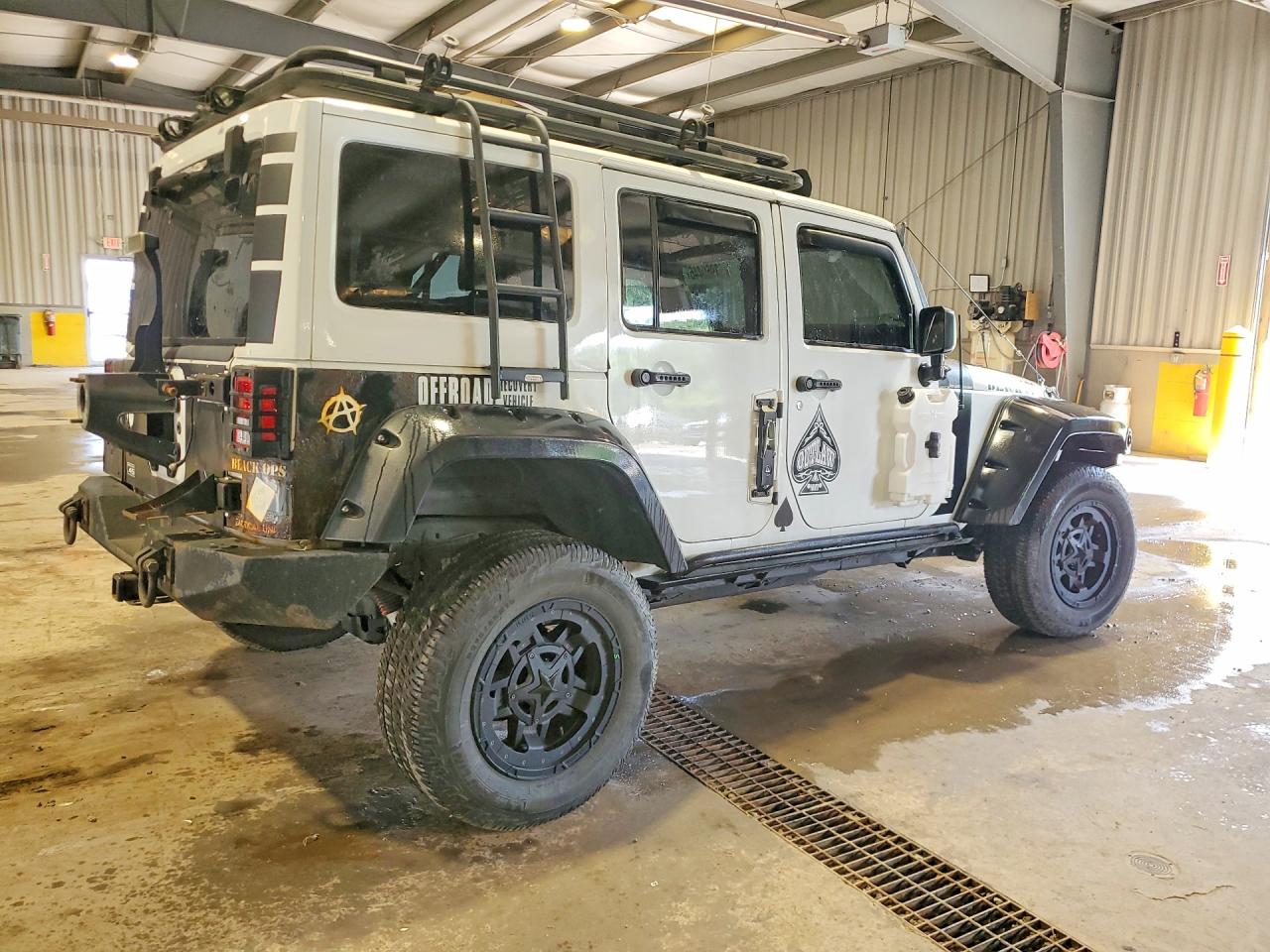 Jeep Wrangler Sahara