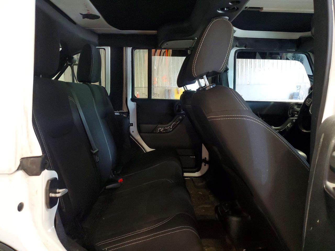 Jeep Wrangler Sahara