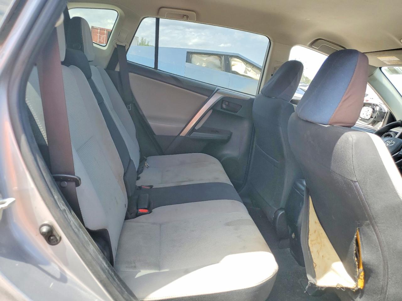 Toyota RAV4 Le